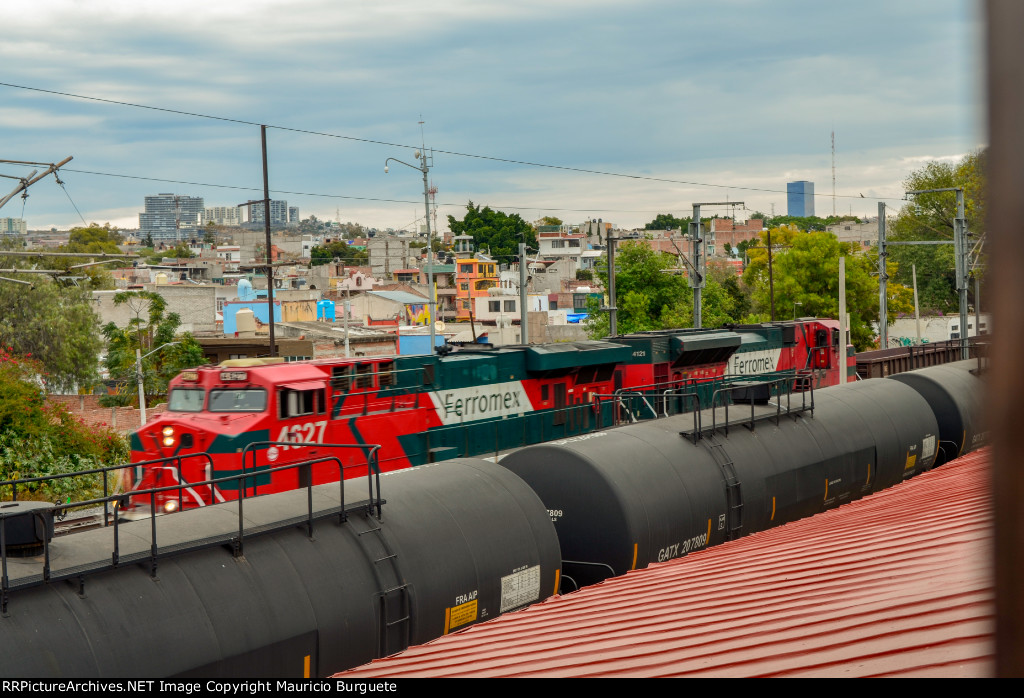 FXE ES44AC & SD70ACe Locomotives